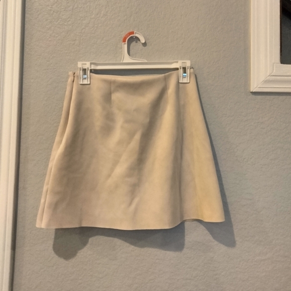 Zara Mini Suede Skirt - Picture 3 of 6
